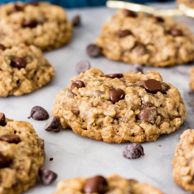 Chocolate Chip Oatmeal Cookies