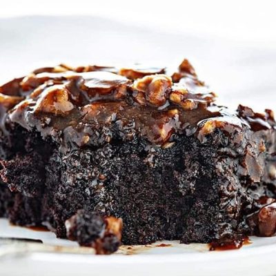 Chocolate Pecan Cake