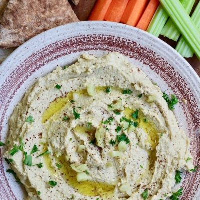 Classic Creamy Garlic Hummus Recipe