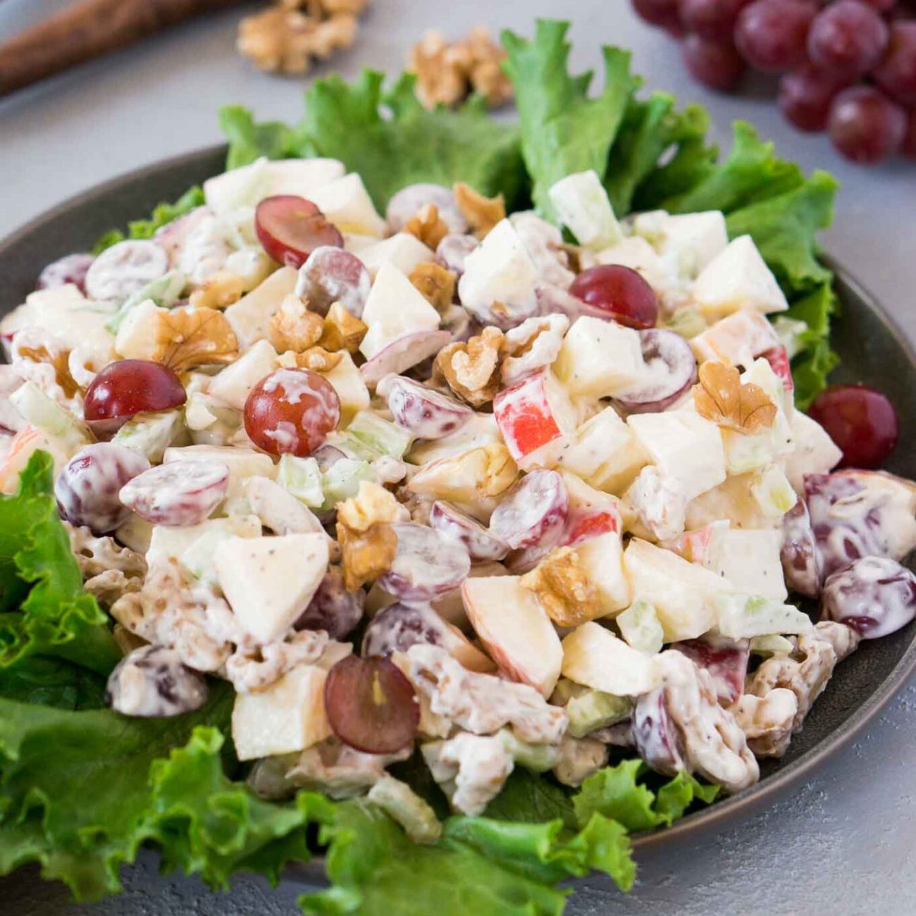 Classic Crunchy Waldorf Salad Recipe: A Refreshing Apple and Walnut Delight