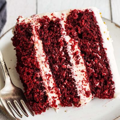 Classic Southern-Style Buttermilk Red Velvet Cake Recipe