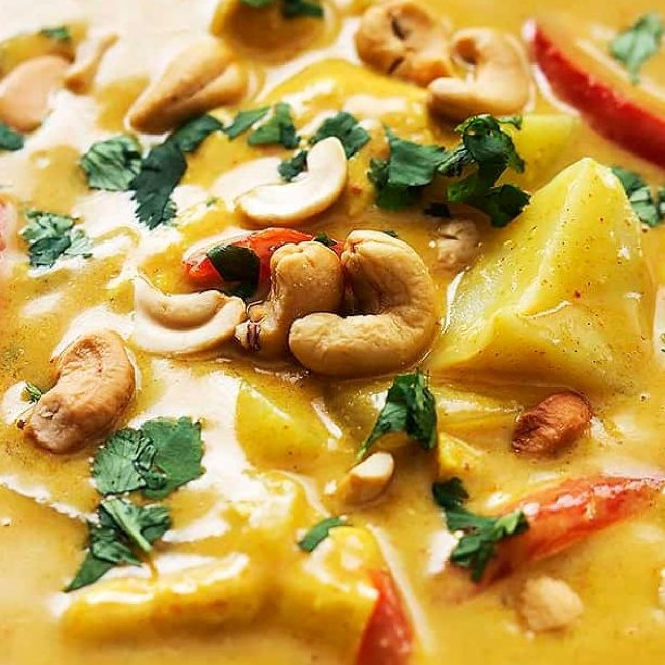 Coconut Curry Cashews