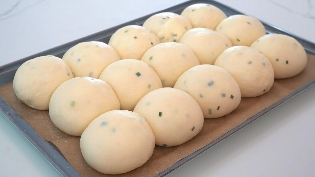 Cream Cheese And Chive Bread