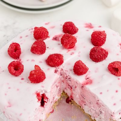 Creamy Raspberry Mallow Pie