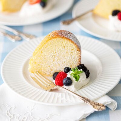 Creamy Southern-Style Cream Cheese Pound Cake Recipe