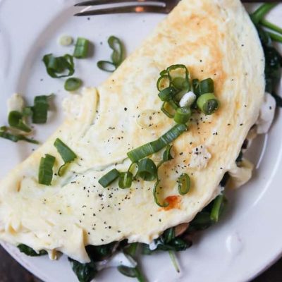 Creamy Spinach And Cheese Omelette Recipe