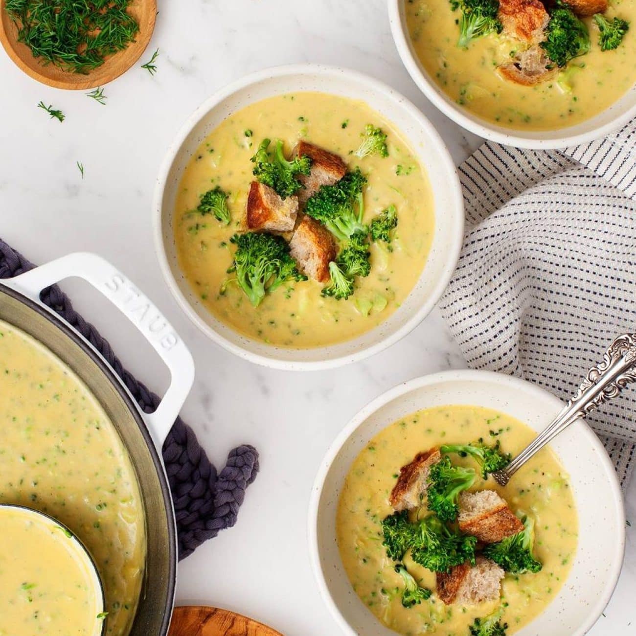 Creamy Spinach and Potato Soup Recipe: A Comforting and Healthy Meal