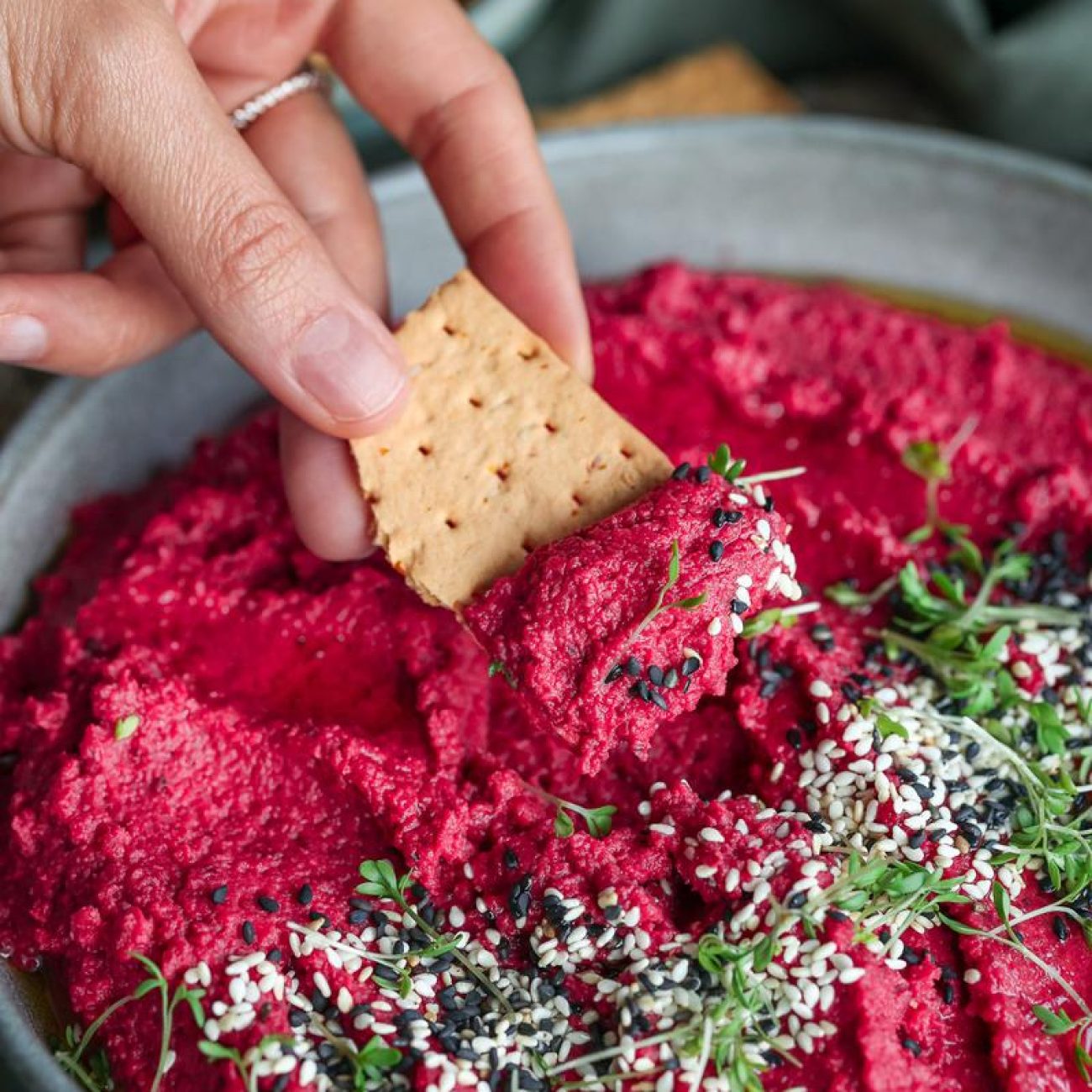 Creamy Walnut Hummus Recipe: A Unique Twist on a Classic Dip