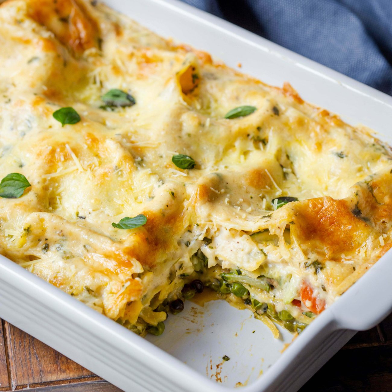 Creamy White Sauce Vegetable Lasagna: A Vegetarian Delight