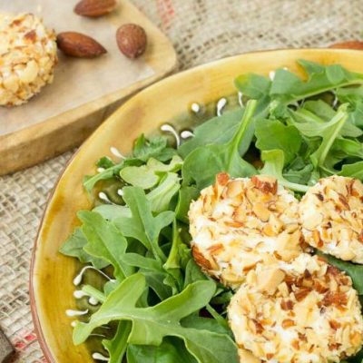 Crispy Almond-Crusted Manchego Cheese Bites