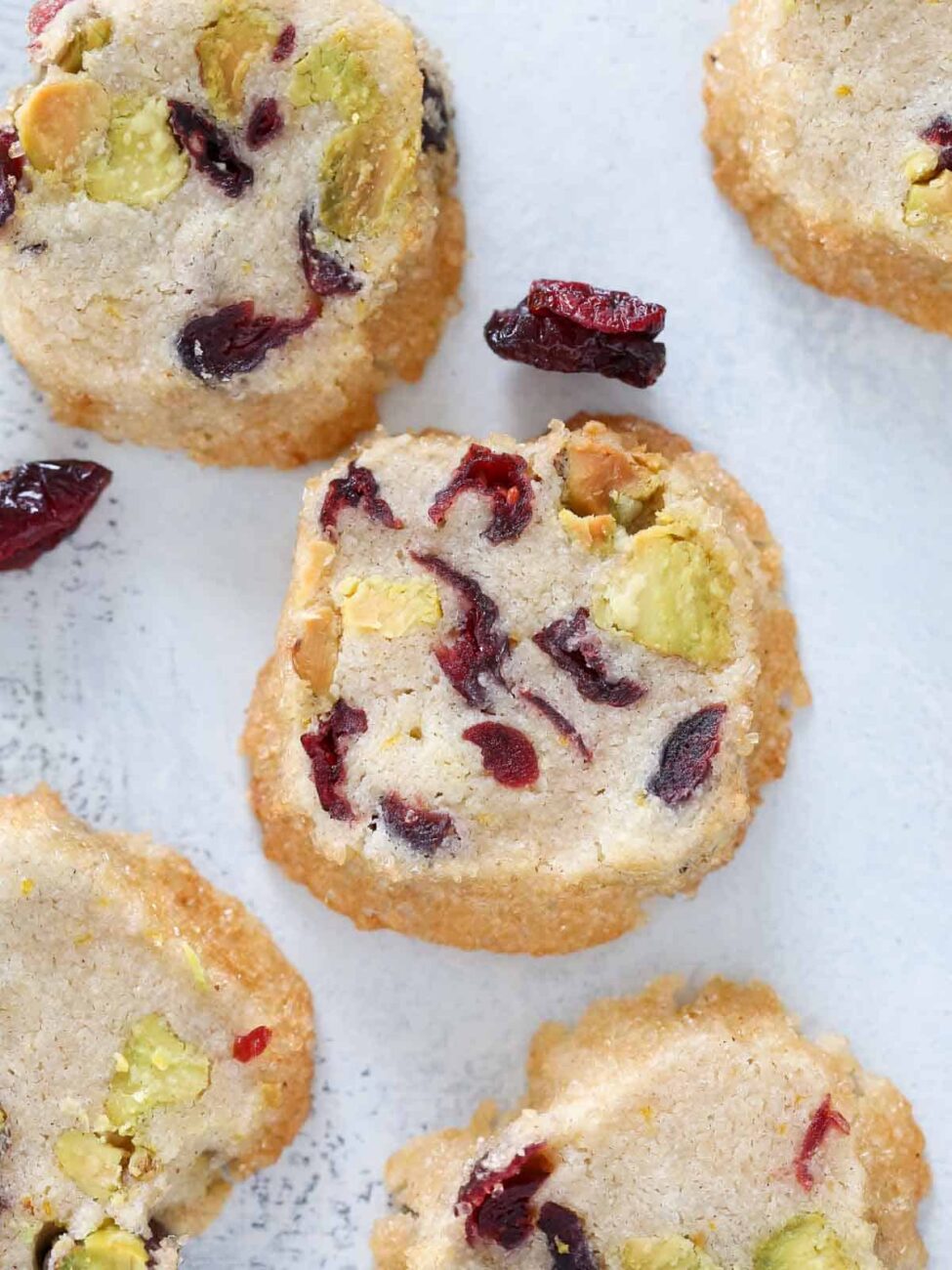 Crispy Orange-Infused Vanilla Cranberries with a Sugary Crunch