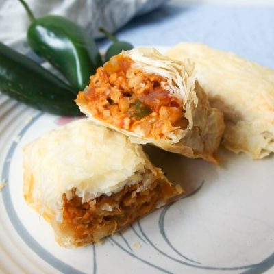 Crispy Spicy Chicken Phyllo Pastry Rolls Recipe