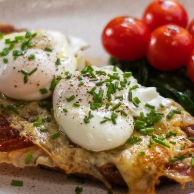 Crispy Tomato Toast Delight: A Flavorful Breakfast Recipe