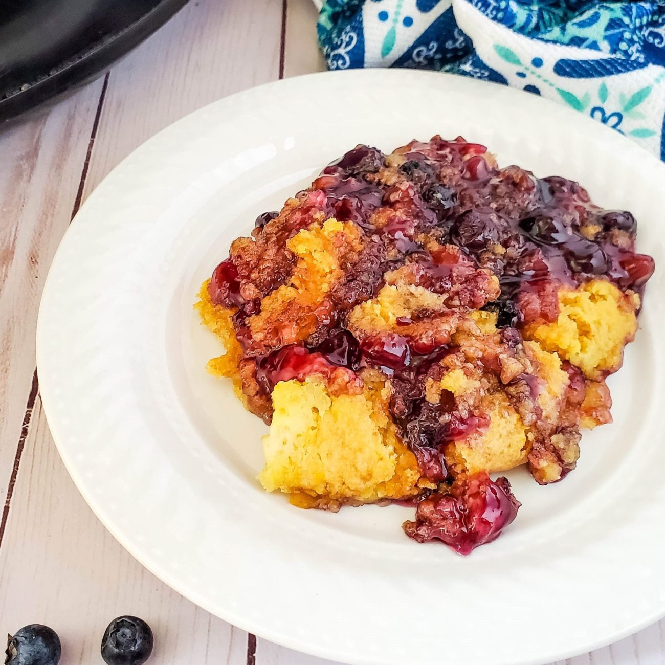 Crock Pot Blueberry Dump Cake