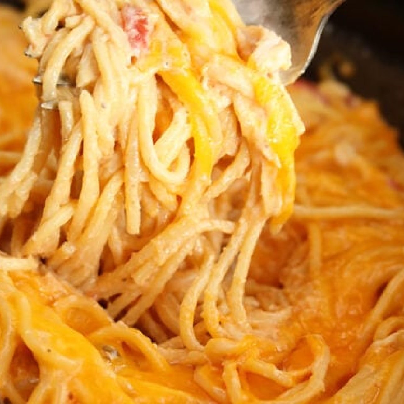 Crockpot Cheesy Chicken Spaghetti