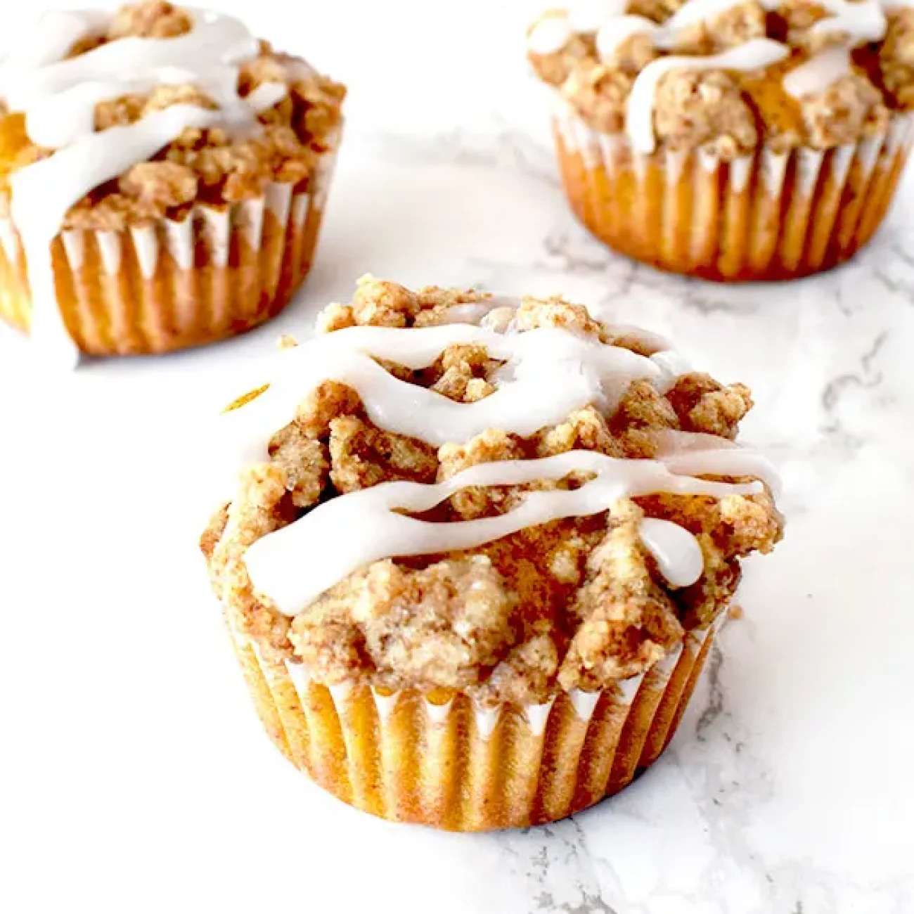 Crumble Top Pumpkin Muffins