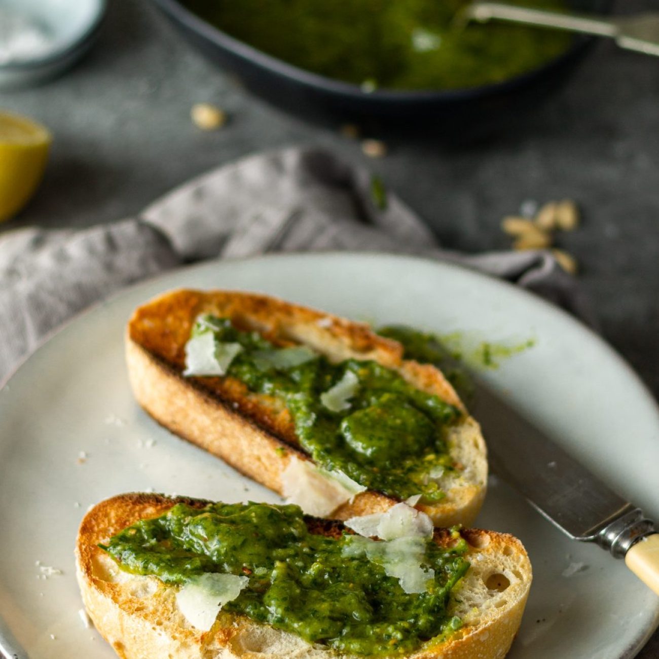 Crunchy Parsley Pesto