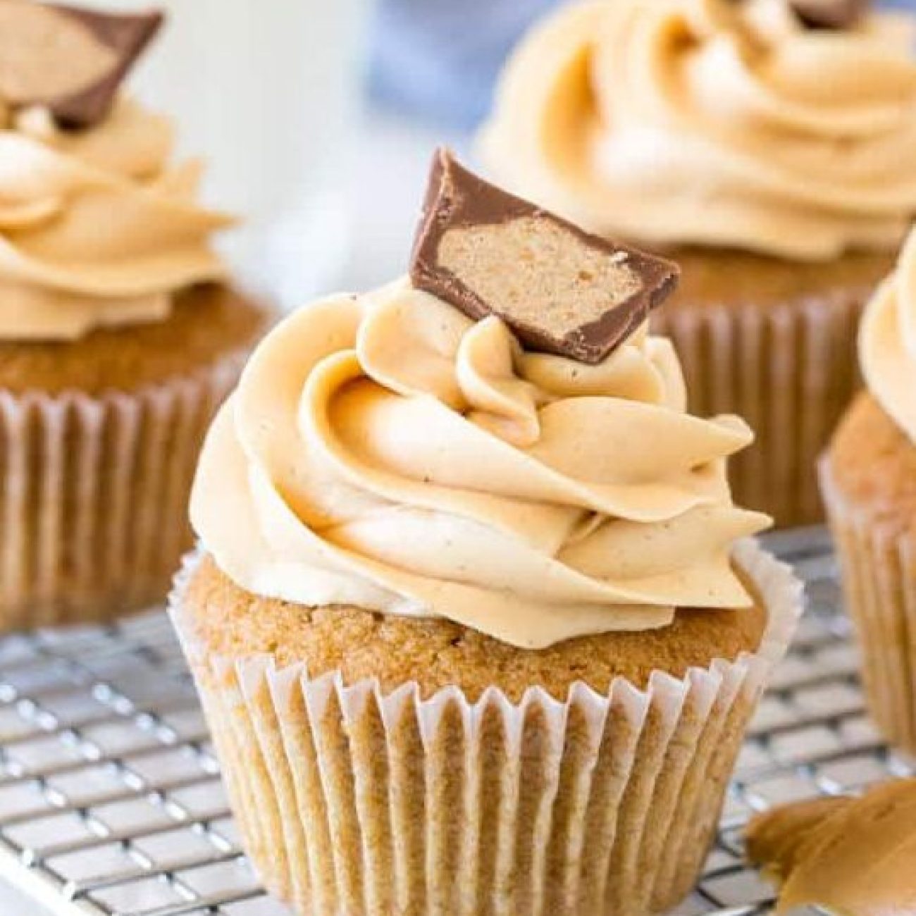 Cupcakes With Peanut Butter Icing