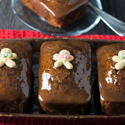 Damp Jamaican Gingerbread - English Recipe