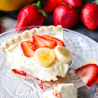 Decadent Strawberry Banana Cream Pie Recipe