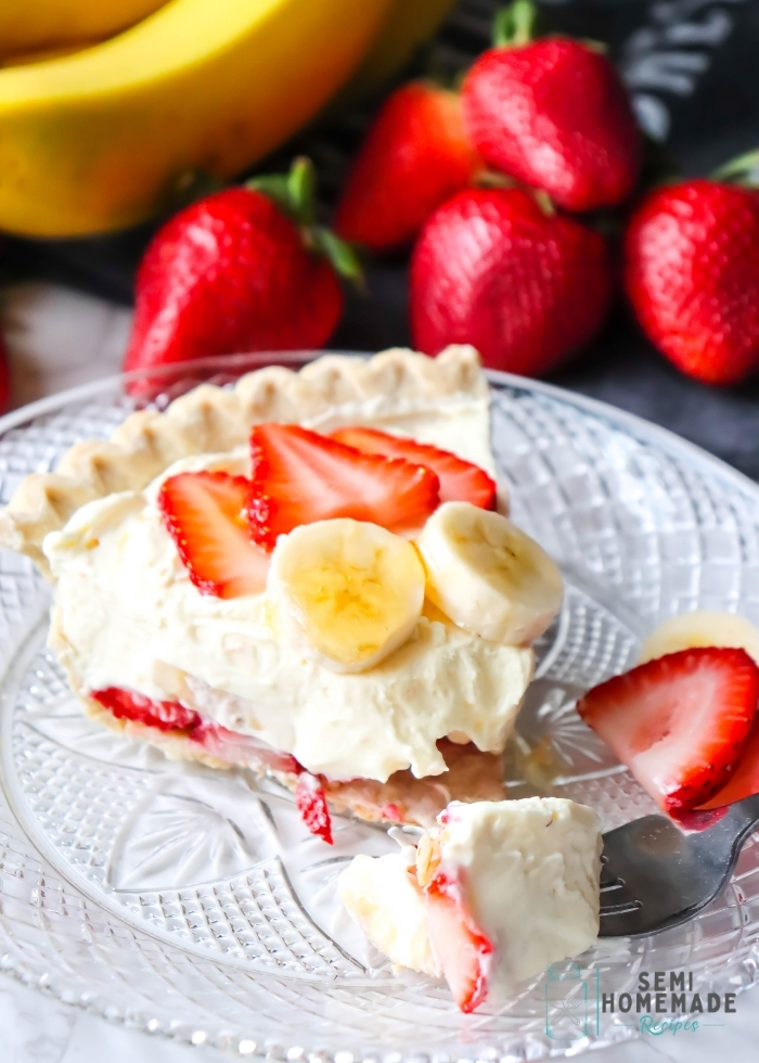 Decadent Strawberry Banana Cream Pie Recipe