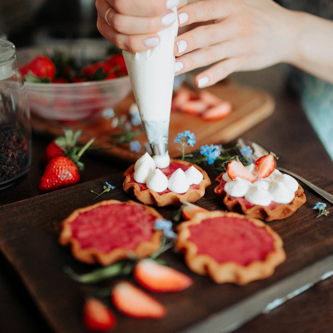 Decadent Strawberry Cream Layer Cake Recipe