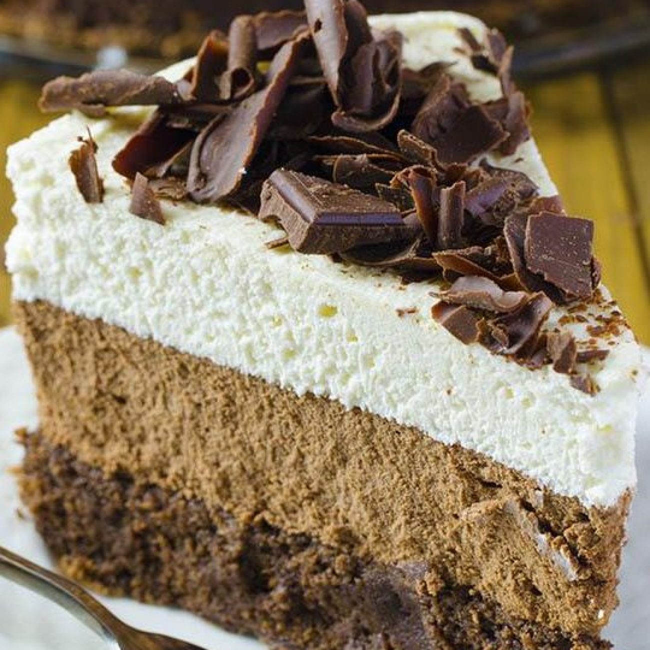 Decadent White Chocolate Mousse Torte with Oreo Crust