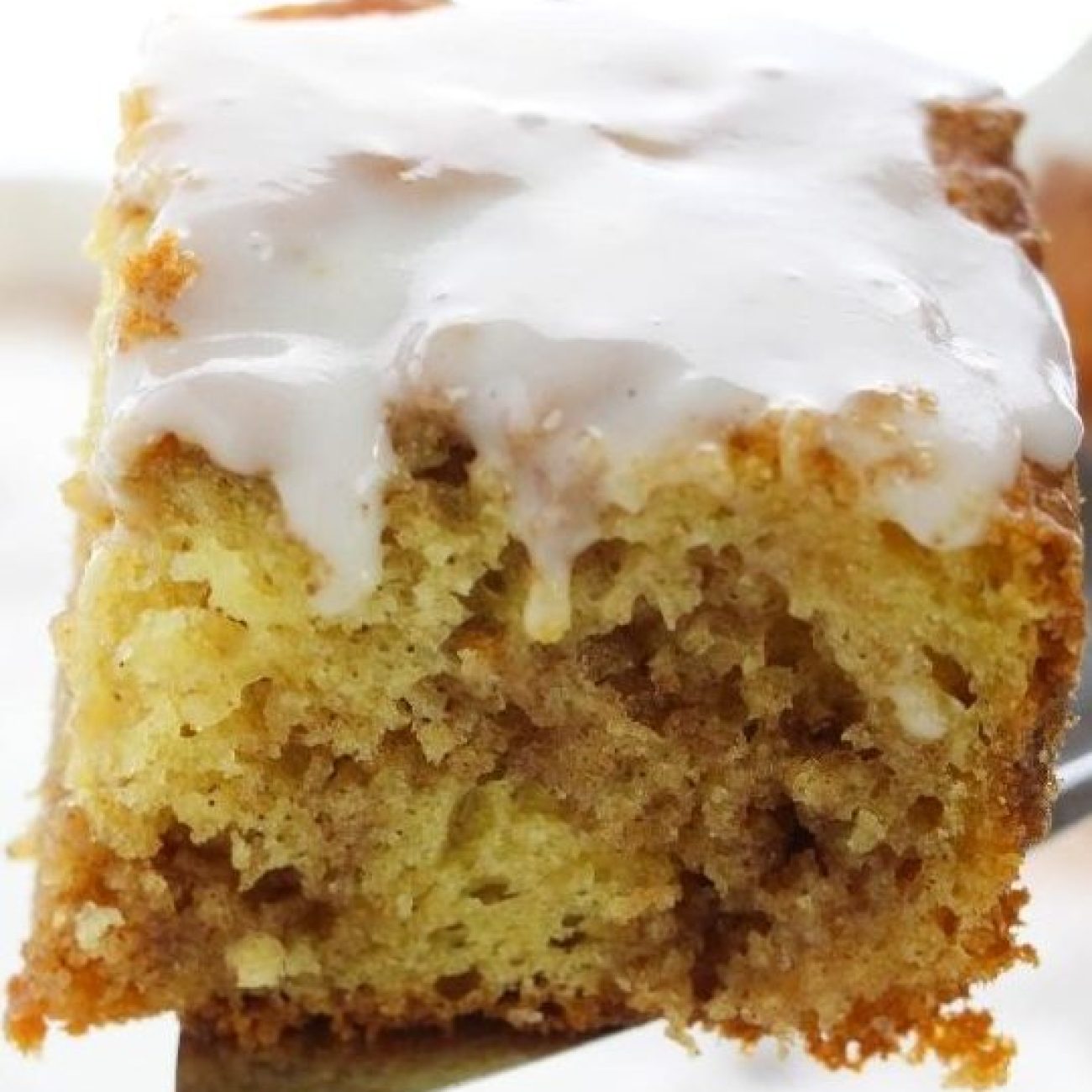 Delicious And Moist Honey Bun Cake Cinnamon