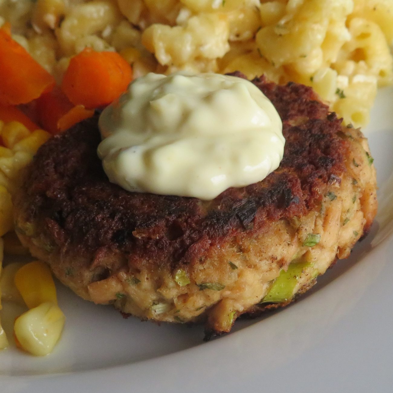 Delicious Homemade Tuna Patty Burger Recipe