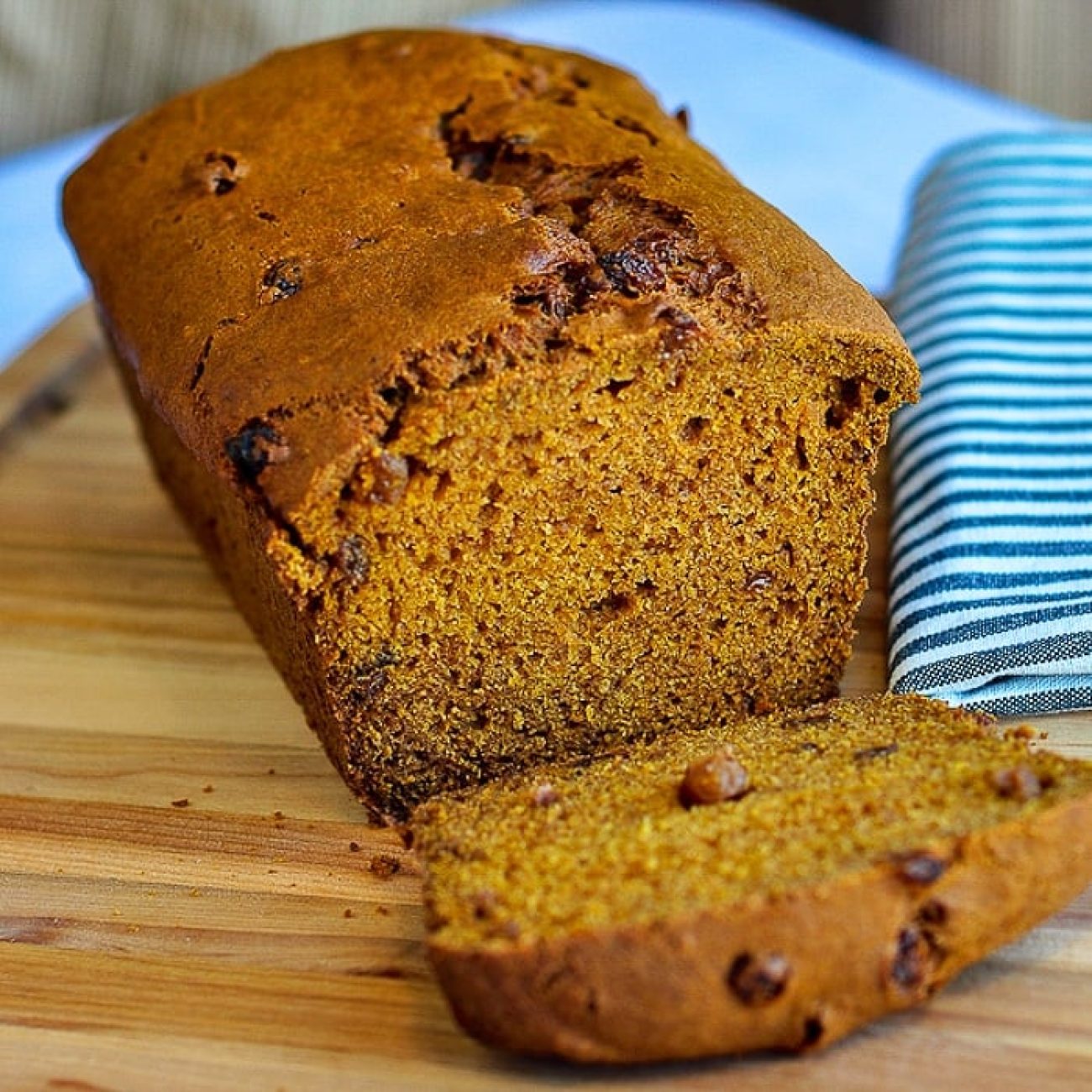 Deliciously Spicy Pumpkin Bread