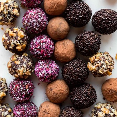 Easy 2-Step Homemade Chocolate Truffles Recipe