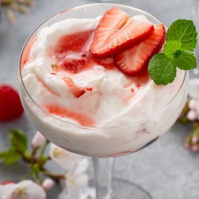 Easy And Creamy Strawberry Fool Dessert Recipe