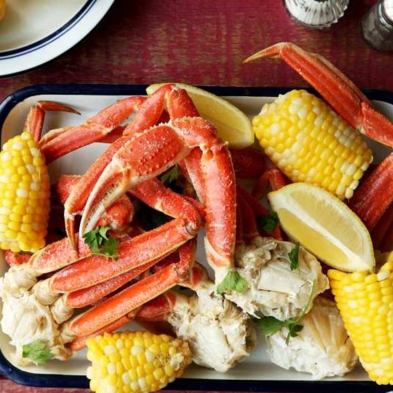 Easy and Delicious Steamed Snow Crab Legs Recipe