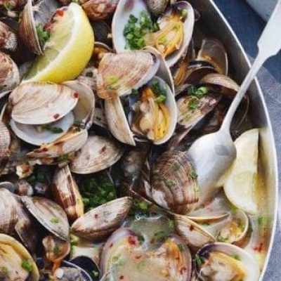 Easy And Flavorful Steamed Clams Recipe