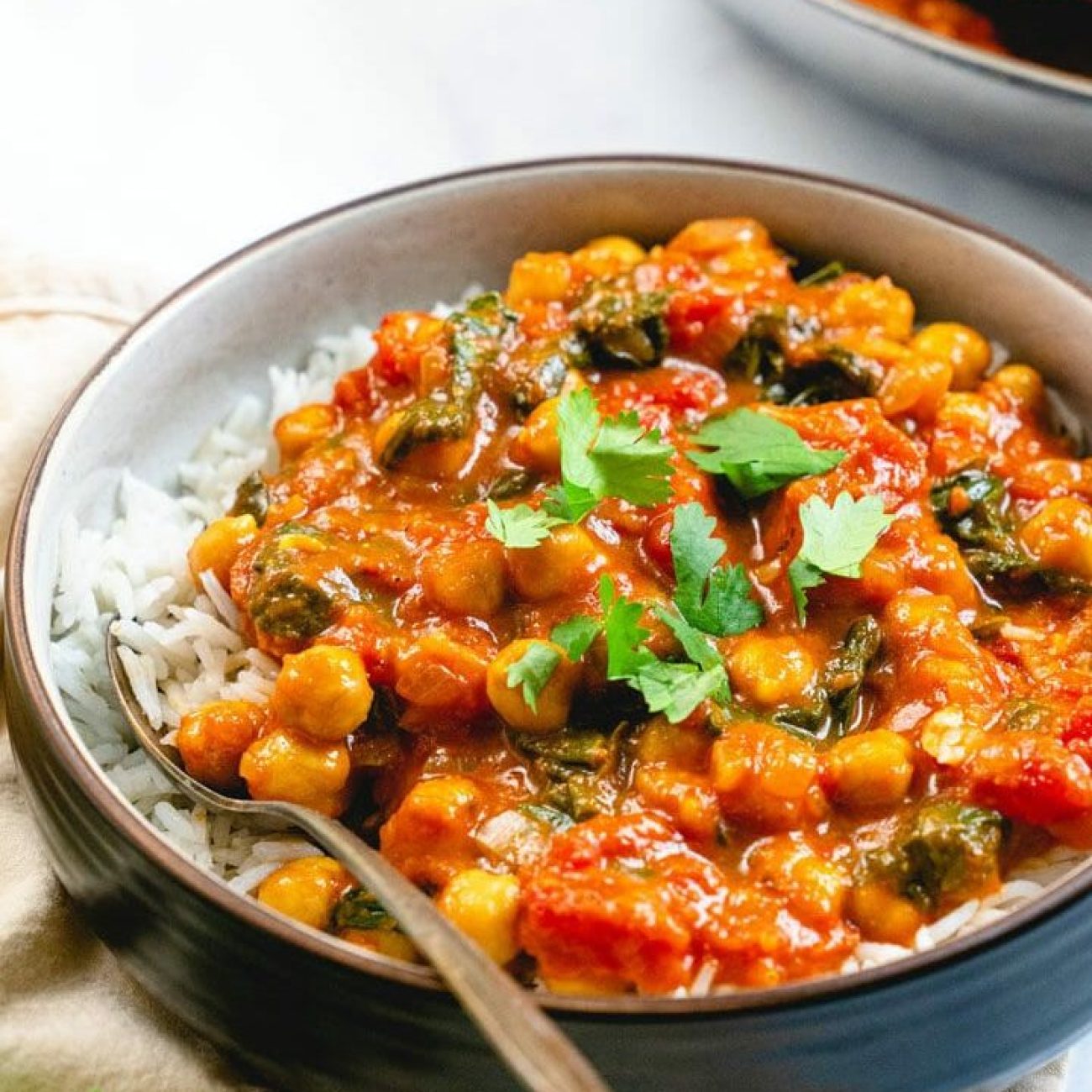 Easy and Flavorful Tuna Curry Recipe for a Quick Weeknight Dinner