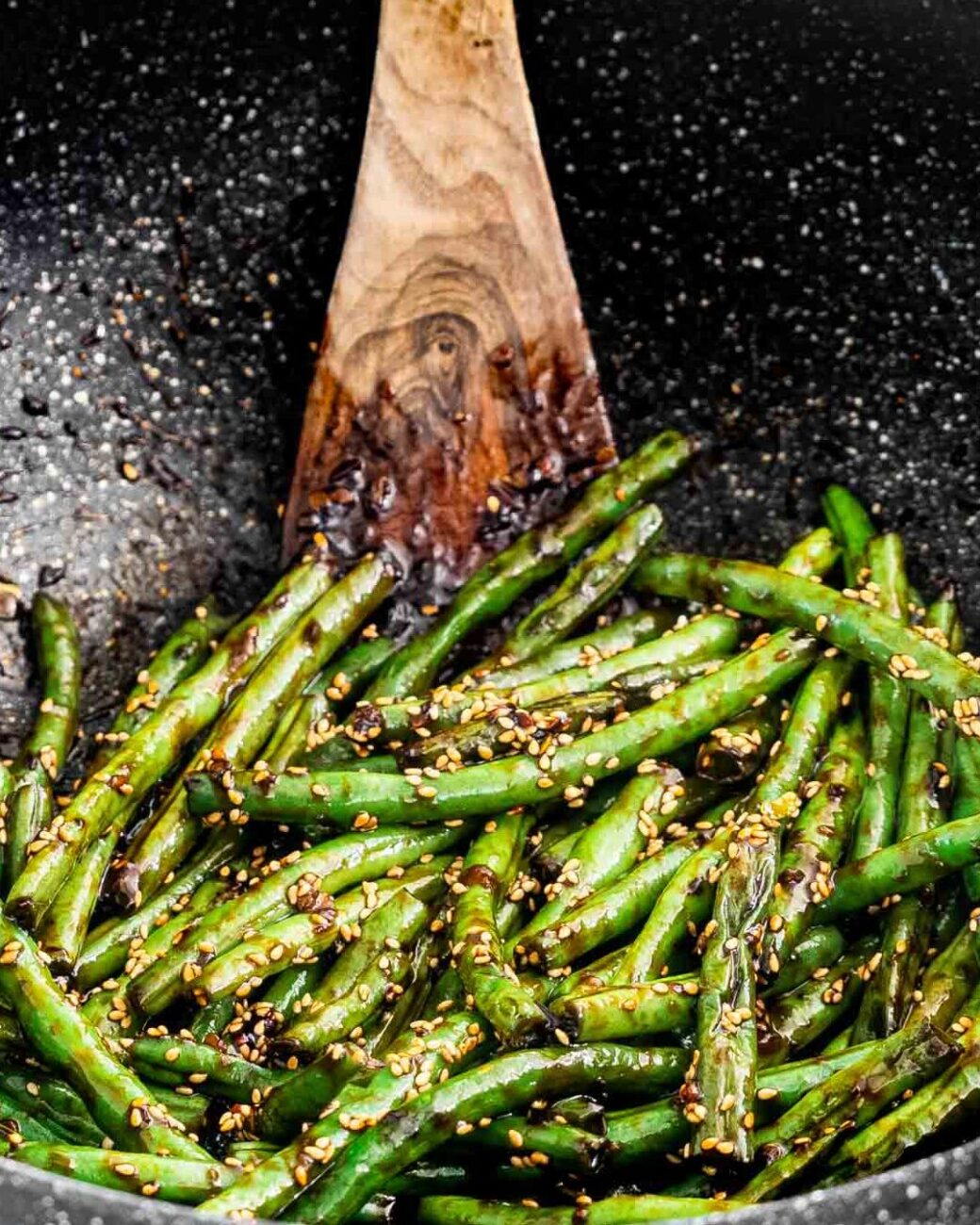 Easy Asian-Inspired Green Bean Stir-Fry Recipe