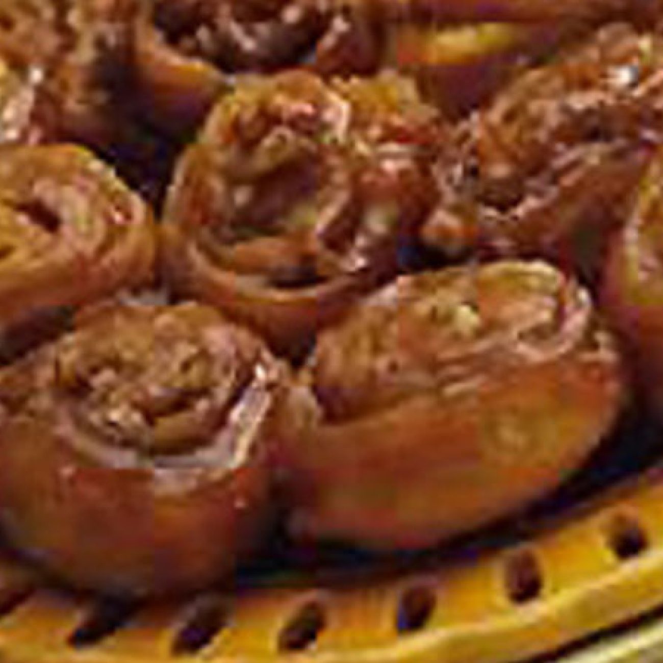 Easy Caramel Pecan Rolls