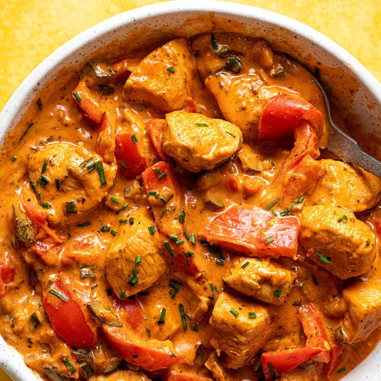 Easy Citrus-Spiced Chicken Bake: A One-Pot Wonder