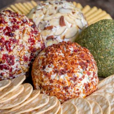 Easy Holiday Cheese Ball