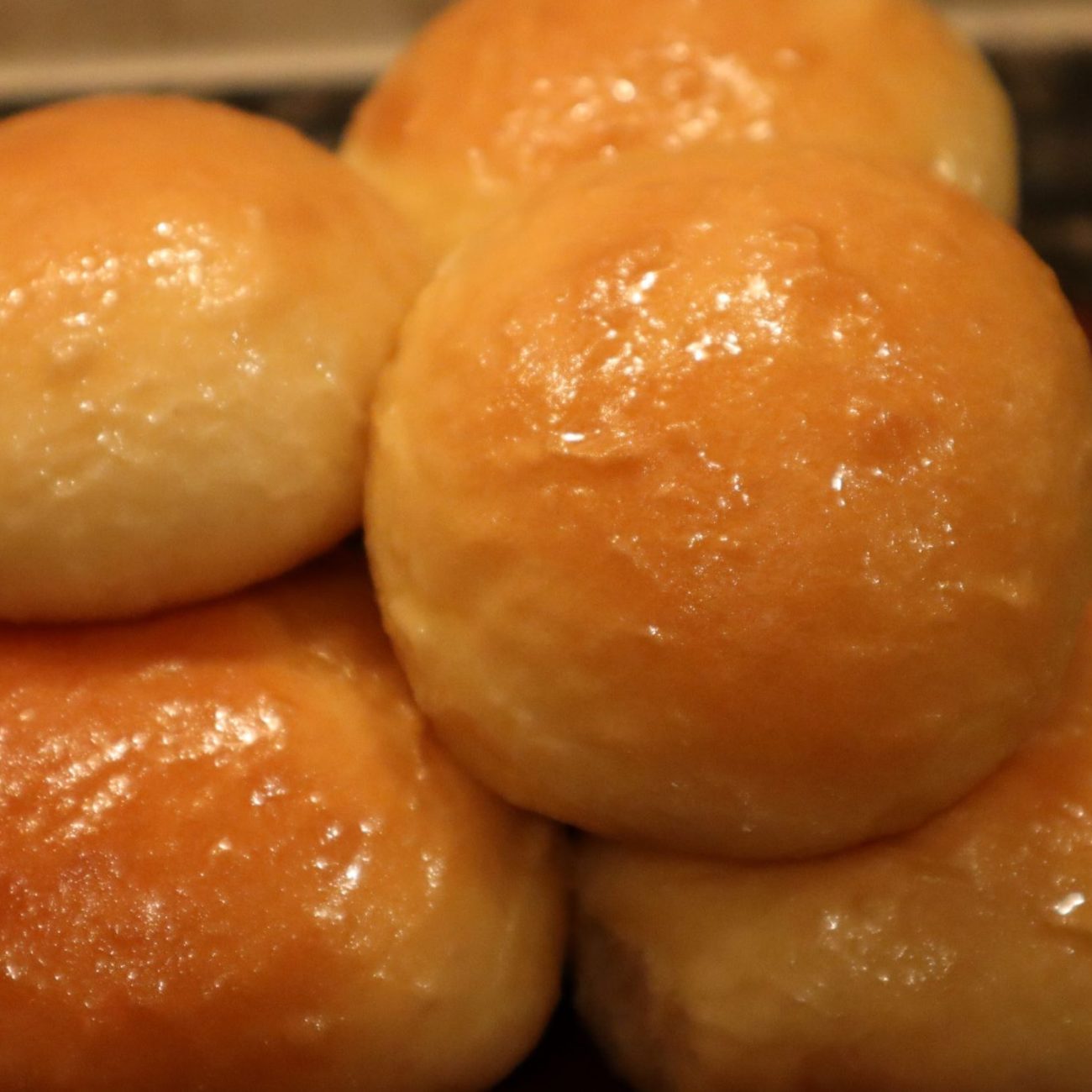 Easy Homemade Buttery Sweet Rolls – Bread Machine Method