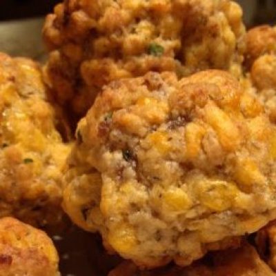 Easy Homemade Sausage Balls Recipe