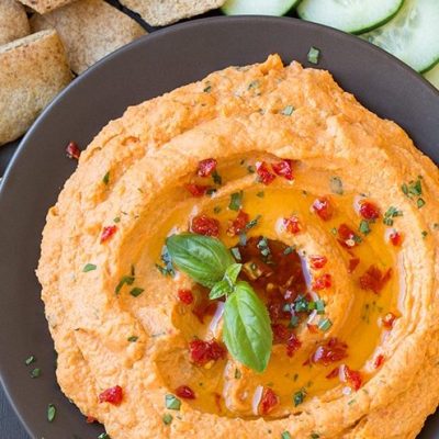 Easy Homemade Tomato Basil Hummus Recipe