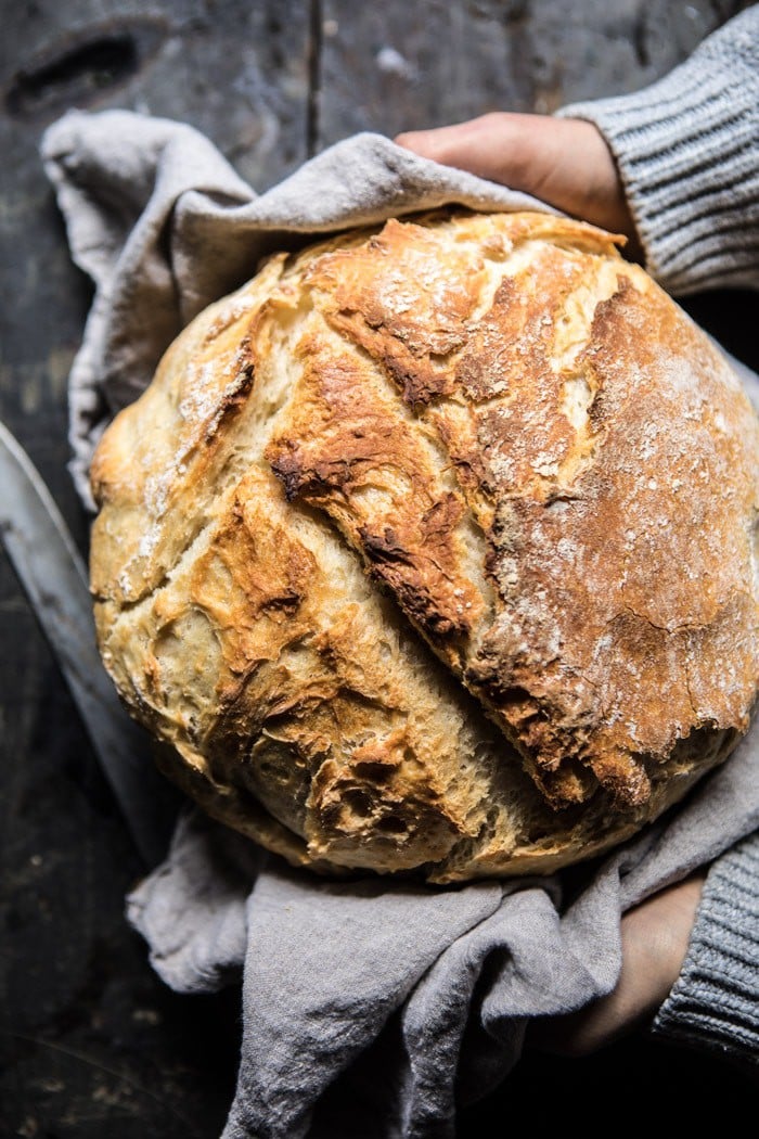 Easy No Knead Dutch Oven Crusty Bread