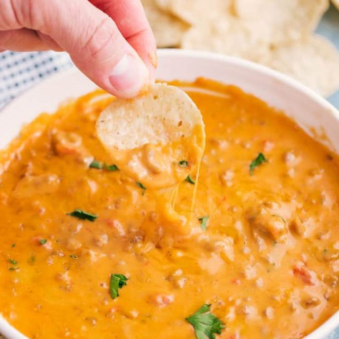 Easy Sausage Con Queso Dip