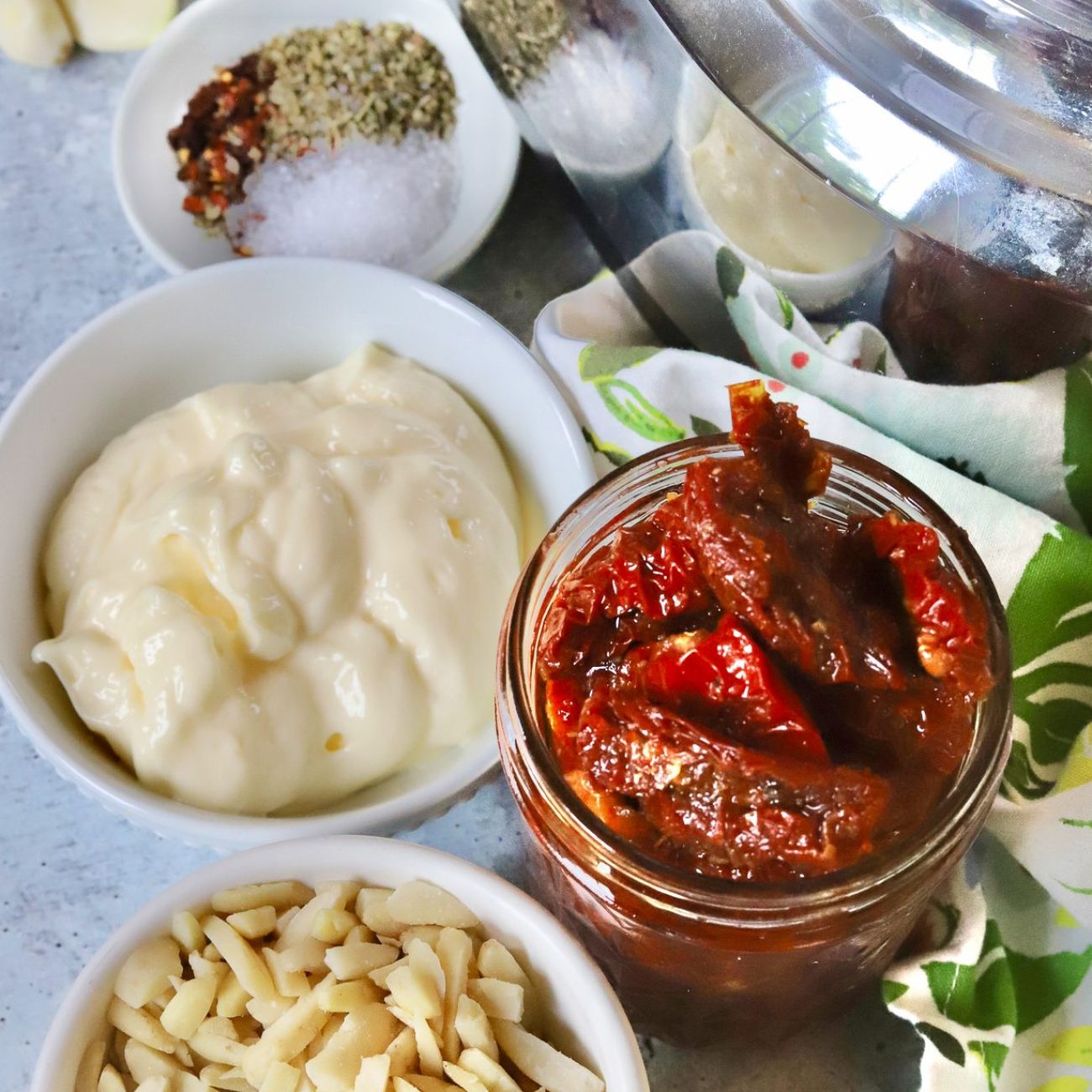 Easy Sun-Dried Tomato Mayonnaise