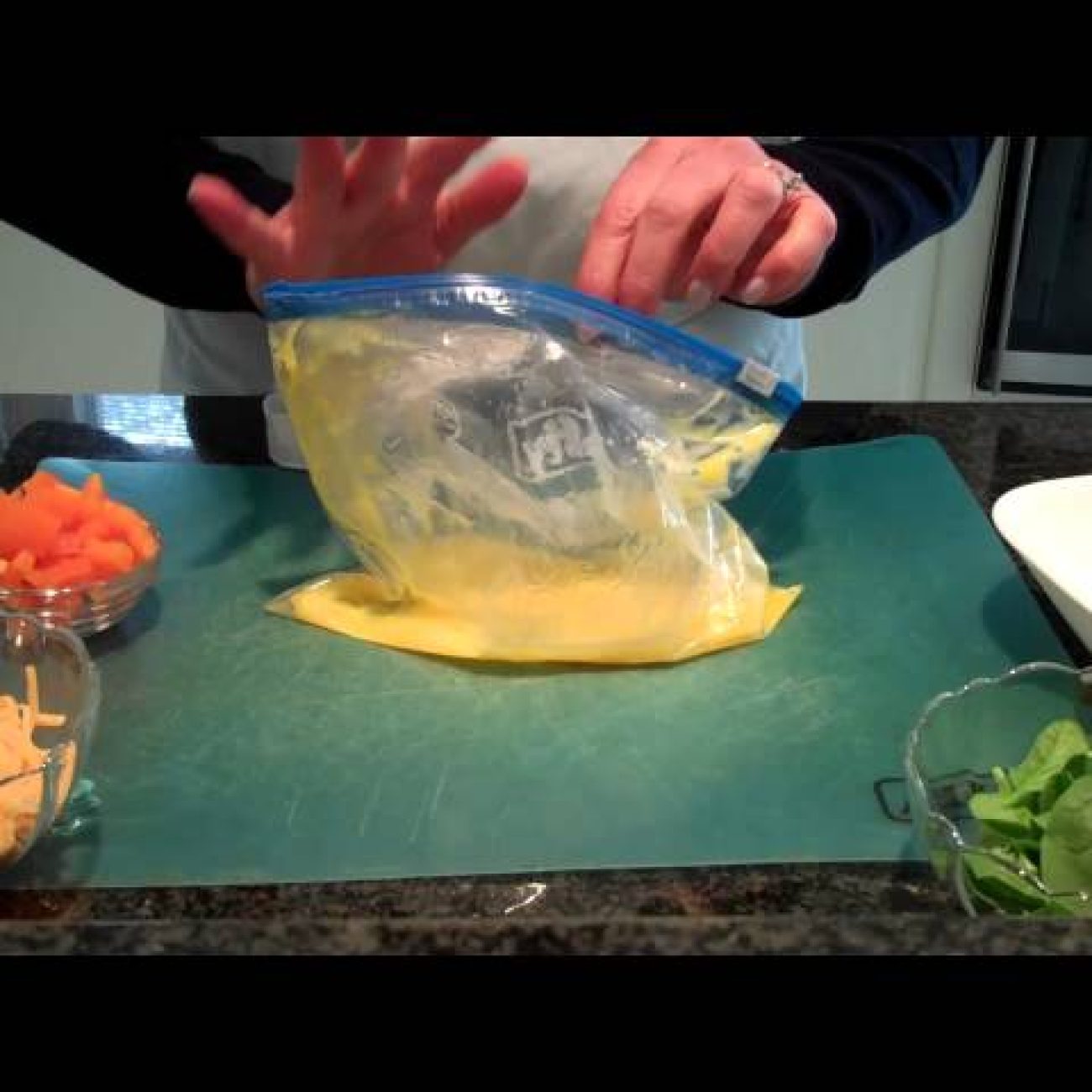 Easy Ziploc Bag Omelets – Perfect Every Time!