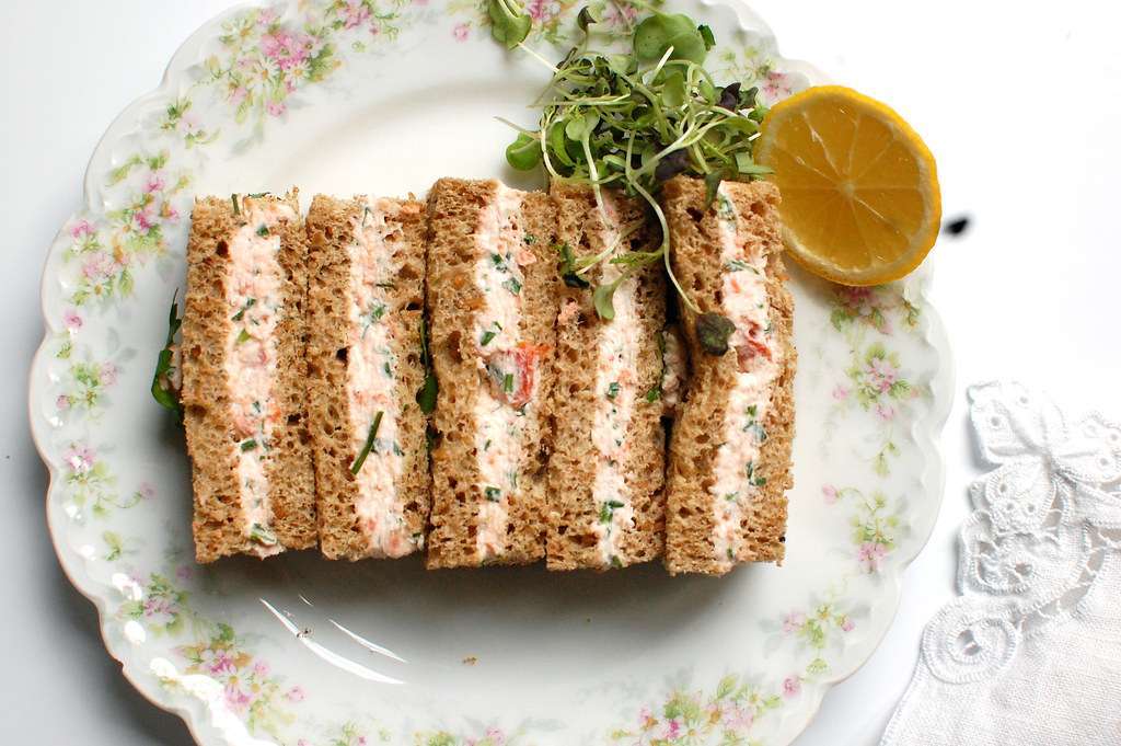 Elegant Smoked Salmon Tea Sandwiches for Special Occasions