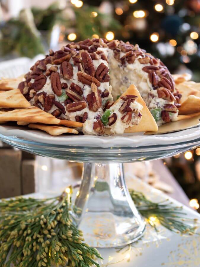 Festive Holiday Cheese Ball Delight: A Taste of Home Recipe