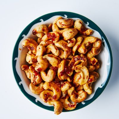 Fiery Roasted Peanuts: A Spicy Snack Delight