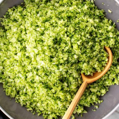 Flavoured Onion Rice With Broccoli